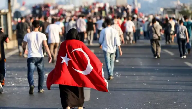 Kabineden 15 Temmuz Mesajları: Demokrasi Vurgusu ve Birlik Çağrısı