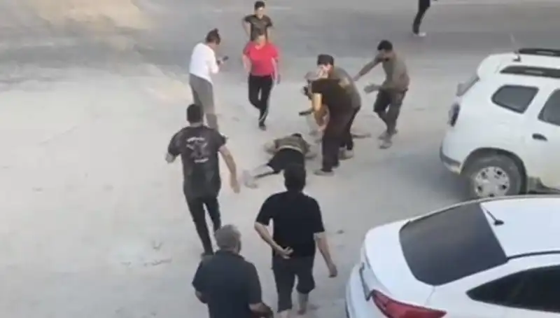 Hatay'da Kavga Faciası: Ayrılamaya Çalışan Genç Hayatını Kaybetti!
