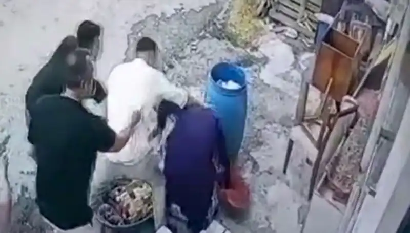 Başakşehir’de Baba ve Oğulun Şoke Eden Davası: "Bidon" Kavgası