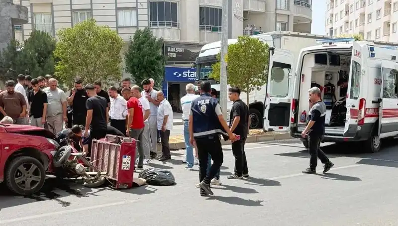 Mardin’de Trafik Kazası Korkuttu: İki Yaralı Hastaneye Sevk Edildi