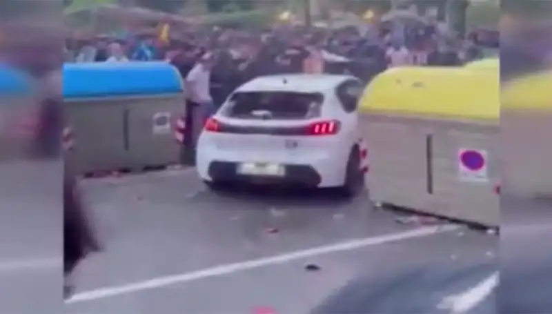 Taraftarların Arasına Dalıp 13 Kişiyi Yaraladı: Olayın Ayrıntıları