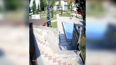 Kastamonu'da Muhtar Uyarı Yaptığı Kişi Tarafından Bıçaklandı: Şok Edici Olay