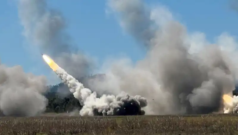 Avustralya'nın En Büyük Askeri Tatbikatında Şaşırtan HIMARS Atışı Gerçekleştirildi