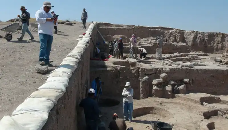 Kilis'teki Oylum Höyük Kazıları, Sıcak Havalara Rağmen Devam Ediyor!