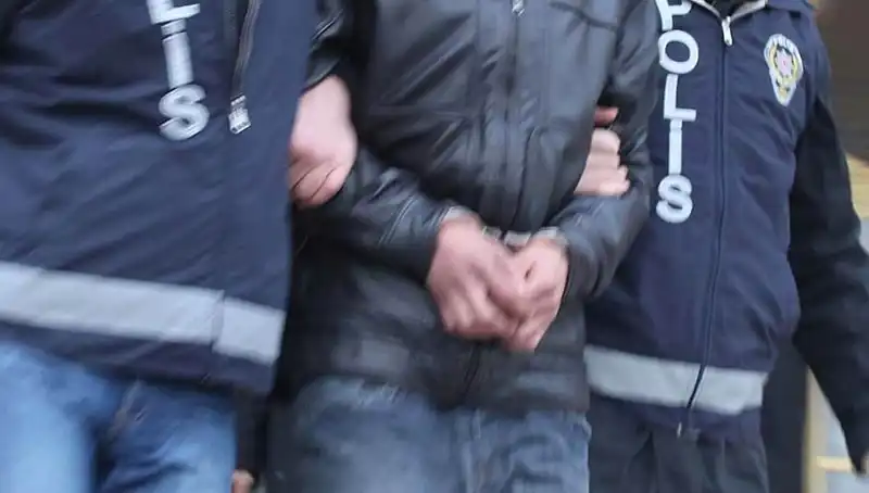 Adana'da Uyuşturucu Operasyonu: 45 Kişi Gözaltına Alındı
