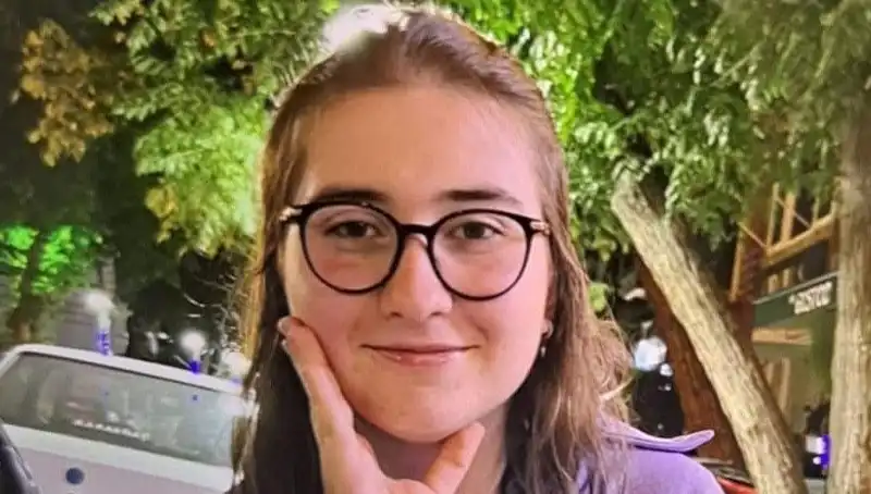 Çanakkale'de Kaybolan Lise Öğrencisi Ayşegül'ü Herkes Arıyor!