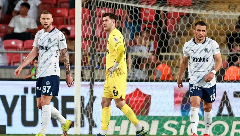 Fenerbahçe'nin Korkunç Mağlubiyeti: Ne Oldu Bu Takıma?