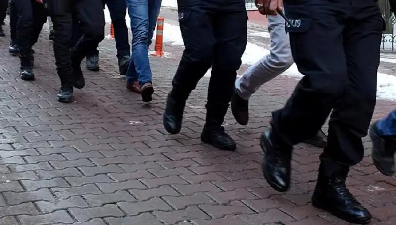 MİT ve Emniyetten Dev FETÖ Operasyonu: Derin Bağlantılar ve Gözaltılar