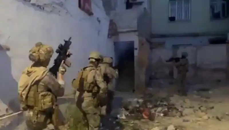 75 İlde Dev Uyuşturucu Operasyonu: 2 Bin 311 Şüpheli Yakalandı