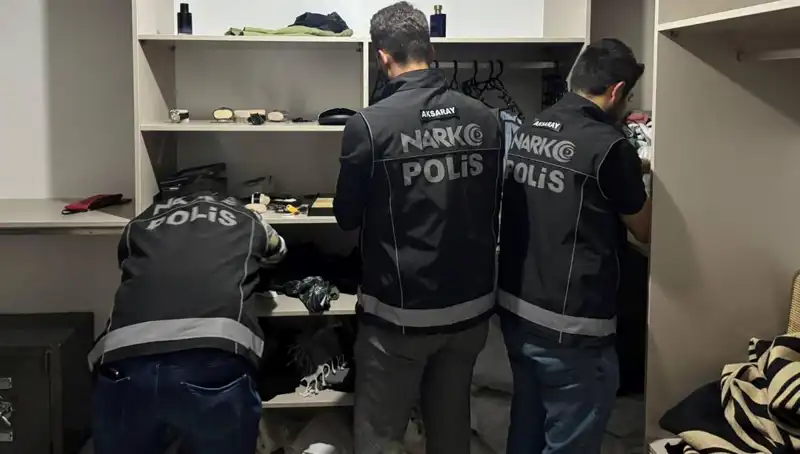 Uyuşturucu Operasyonunda F Serisi Dolar Ele Geçirildi: İşte O İnanılmaz Detaylar!