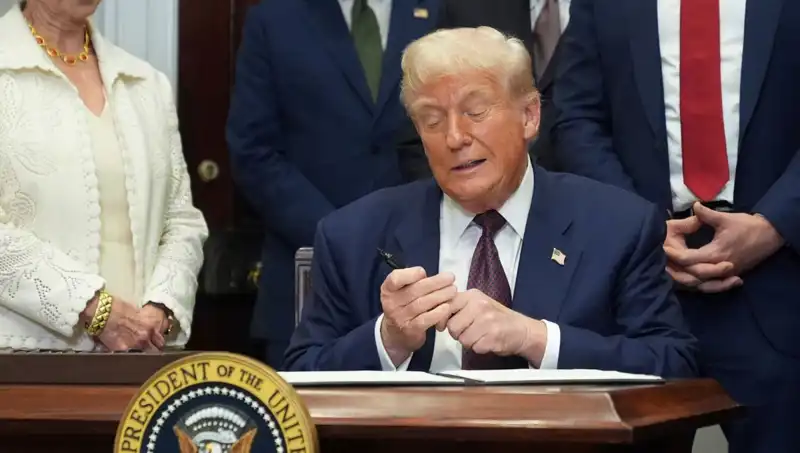 Beyaz Saray'ın Lüks Yenilemesi: Trump ve Bağışçılar 200 Milyon Dolar Ayırdı