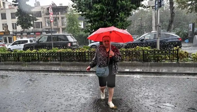 Ülkeyi Esir Alan Sarı Kodlu Yağış Uyarısı: Ne Yapmalıyız?