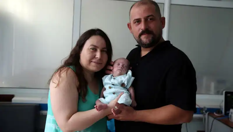 800 Gramla Hayata Başlayan Bebeğin Zaferi: 4 Ay Süren Yoğun Bakım Hikayesi