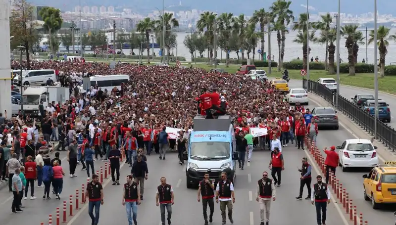 İzmir’de Grev Krizi Derinleşiyor: Çalışanlar İsyan Etti