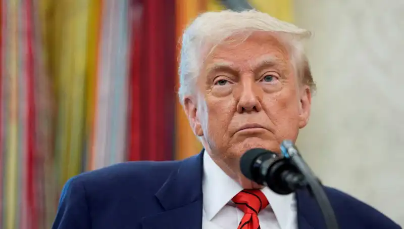 Trump G7 Zirvesinden Neden Erken Ayrıldı? Acil Toplantının Perde Arkası