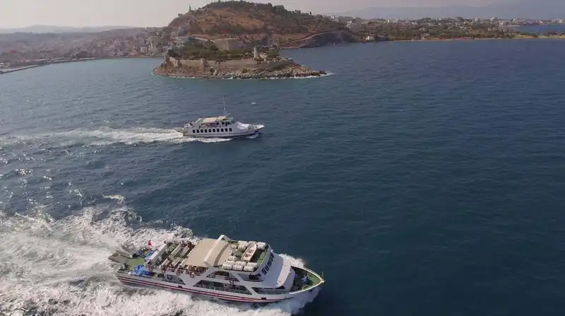 Kapıda Vize İle Yunan Adalarına Tatil: Yeni Rota Neler Sunuyor?