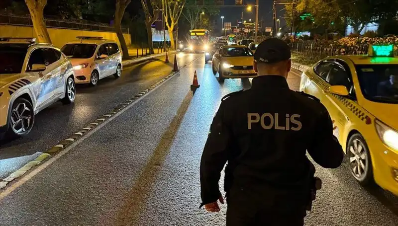 Huzur İstanbul Uygulamasında 1011 Kişi Gözaltına Alındı: Şehirde Suçla Mücadele Başladı