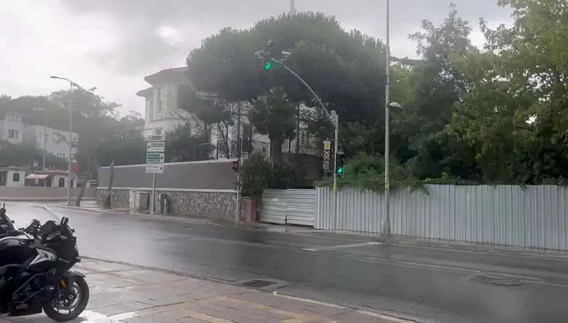 İstanbul'da Sağanak Yağışlar Şehir Hayatını Nasıl Etkiliyor?