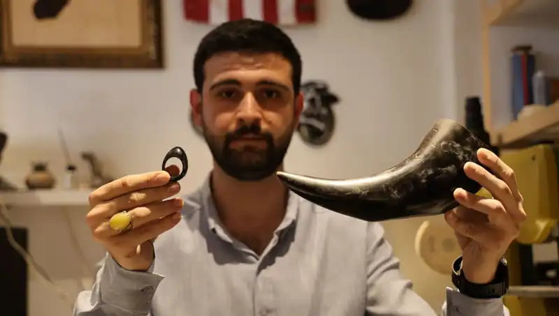 Türk Savaşçıların Geleneksel Ekipmanı: Manda Boynuzundan Yapılan Silahlar