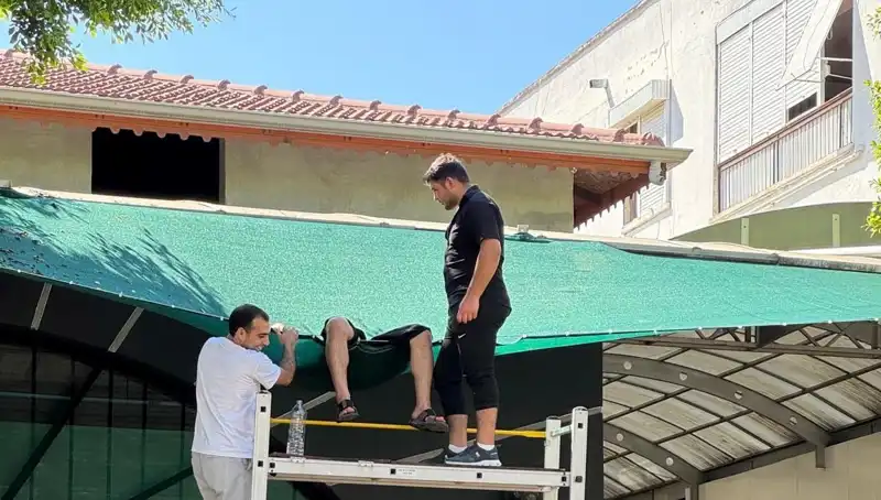 Balkondan Düşen Genç Adamın Hayatta Kalma Mücadelesi