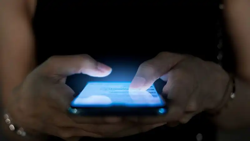 Narsisizm ve Akıllı Telefon Kullanımı: Psikologlardan Önemli Uyarı!