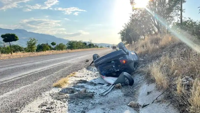 Adıyaman'da Otomobil Kazası: Takla Atan Araçtaki Yolcuların Durumu Ne?
