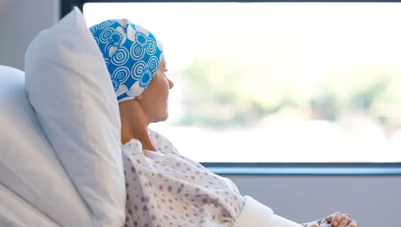 Doktorların Gözden Kaçırdığı Belirti Ölümcül Beyin Kanserini İşaret Ediyor